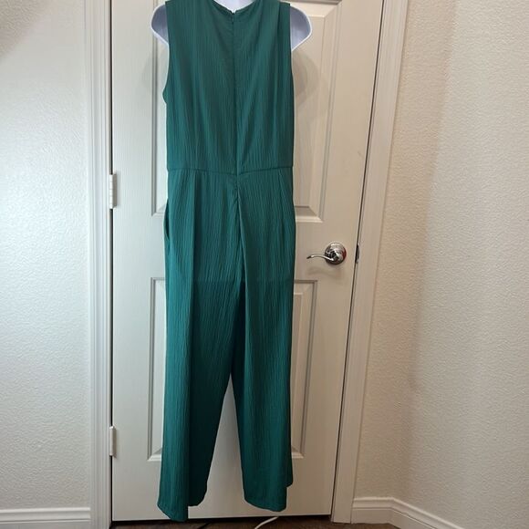 Calvin Klein Pantsuit Size 12 Green Scoop Pleated Neck Sleeveless Pockets - Picture 6 of 12